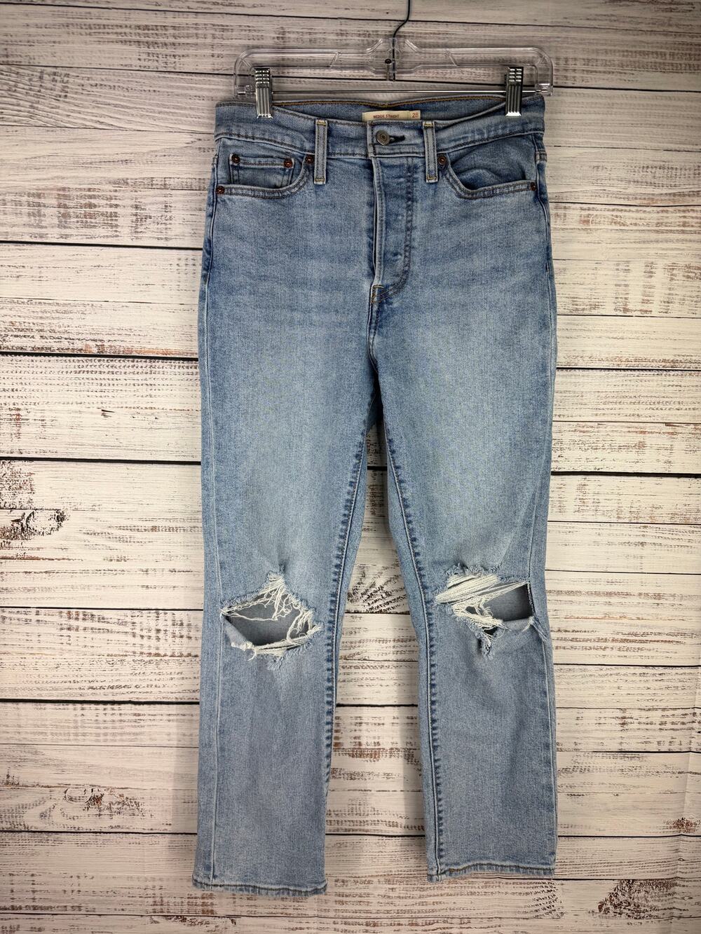 Levi’s Wedgie Straight Jeans 28 Light Wash Distressed Stretch Normcore Casual